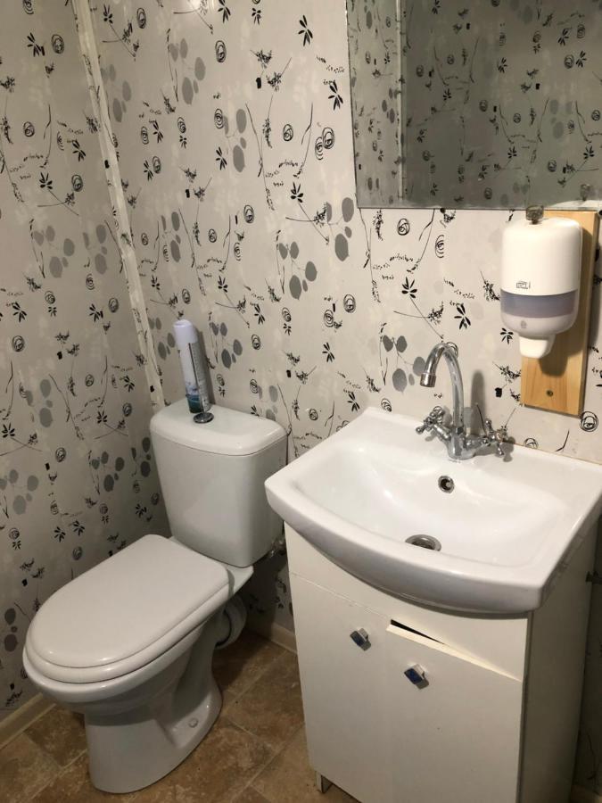 Piekalne Hotell Kalniesi Eksteriør bilde
